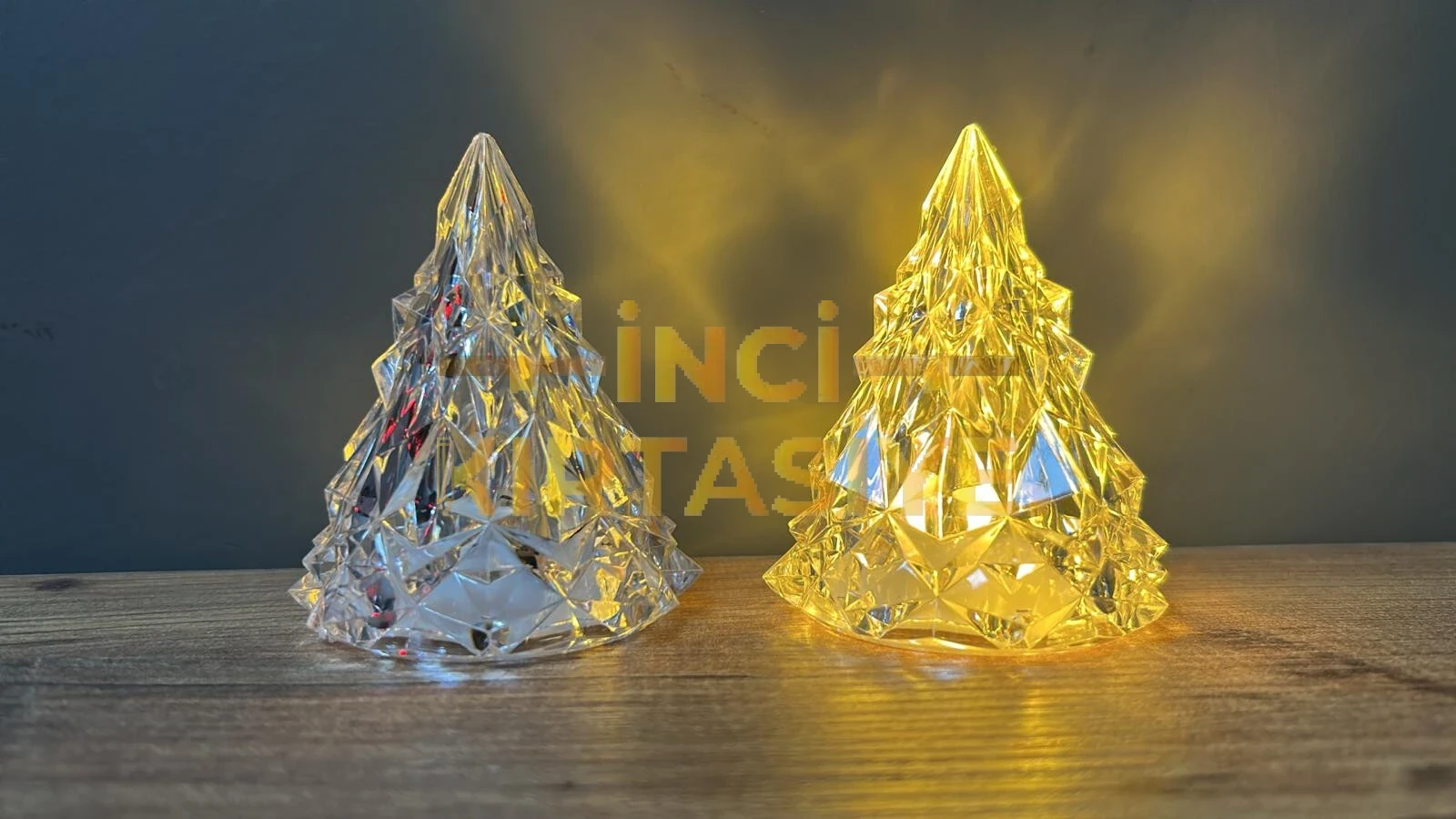 YELİZ IŞIKLI AĞAÇ