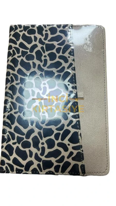 LİZY KEDİ PATİSİ DESENLİ 15X21 112 YAPRAK CEPLİ DEFTER